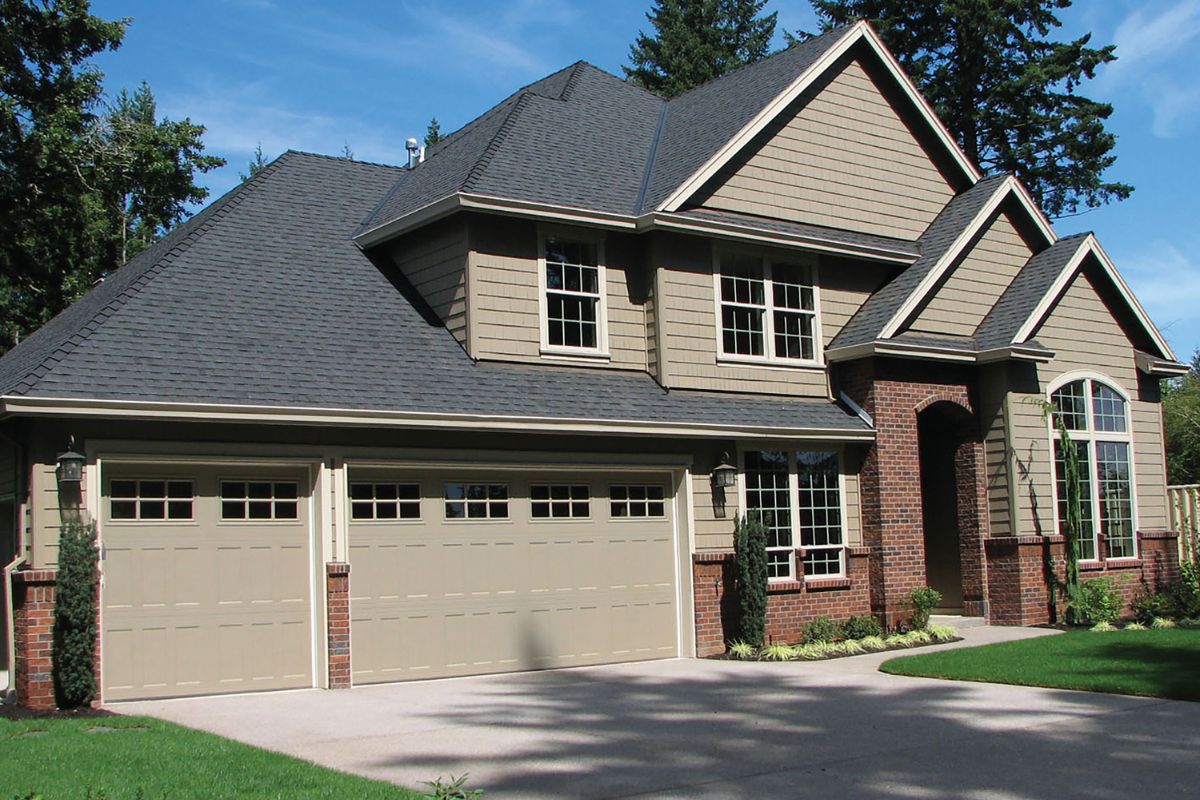 Hörmann garage door style 02 installed by Ace's in San Francisco